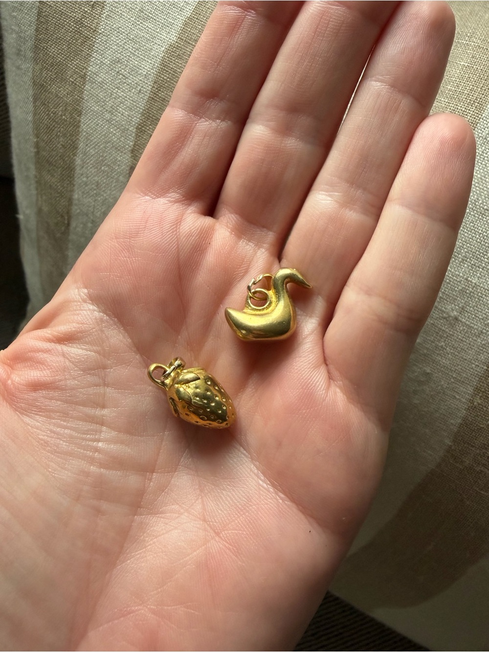 Oui Chef Studio Bronze Charms - Strawberry and Goose/Duck/Swan